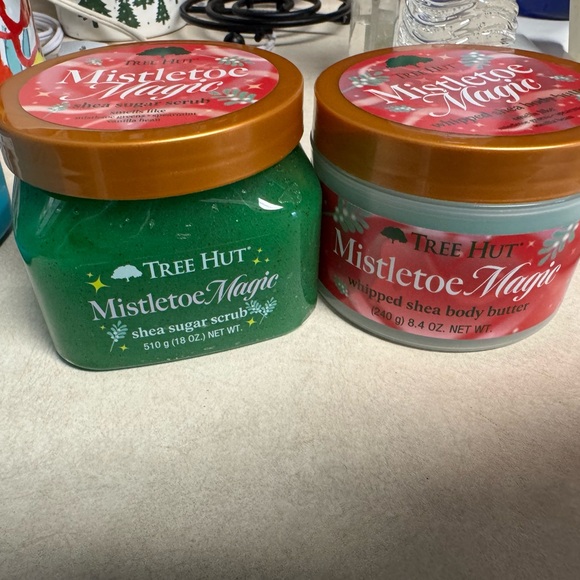 Other - Tree Hut Mistletoe Magic Set